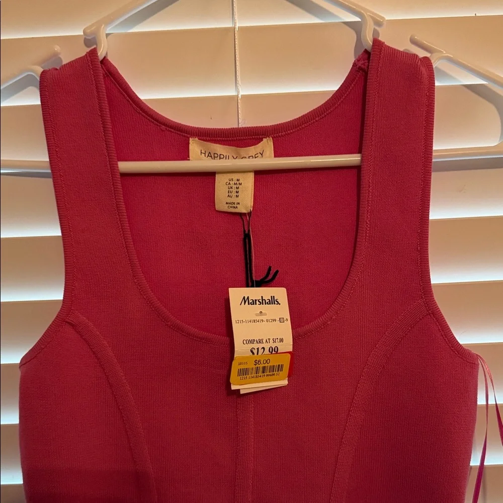 Yoga Vibrant Pink Crop Top - Picture 2 of 2